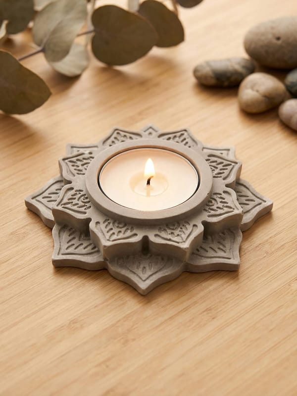 Elegant Ramadan decor: A simple concrete candleholder DIY